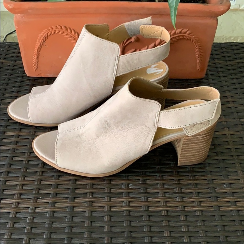 Franco Sarto Leather hills